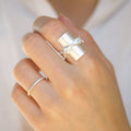 Wille Jewellery- Dirección- anillo- plata- mate