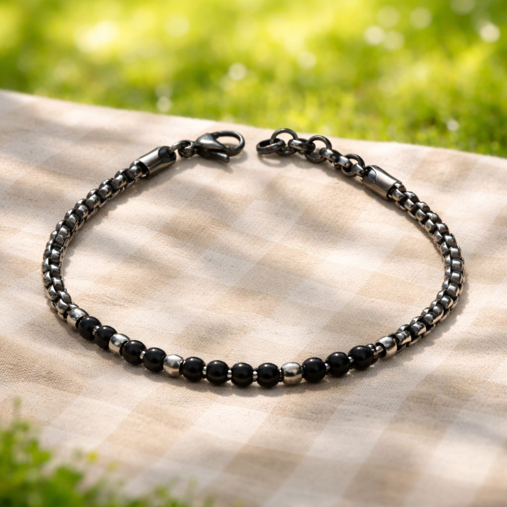 Pulsera unisex con pequeñas bolas negras