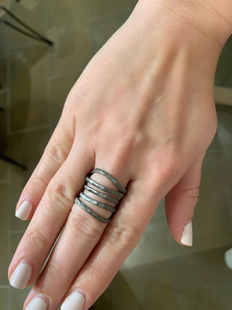 Wille Jewellery Anillo de cinco vueltas de plata rodiada